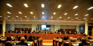 Regione Campania, taglio dei vitalizi per 232 ex consiglieri