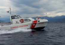 Catamarano in avaria a largo di Pastena, paura per otto tedeschi. Prorogata allerta meteo.