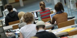 La fame di lavoro: oltre un milione di domande per il concorsone dei record