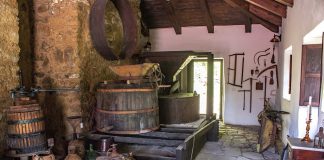 Laurito, Estate in mostra: cultura contadina, ferro battuto e antichi macina caffè