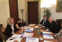 Autonomia, asse Pd-M5S. Lezzi: “Proposta impraticabile”. De Luca: “Difendere il Sud”