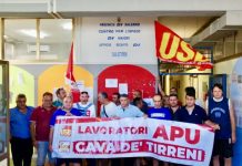 Sfruttati e poi abbandonati, i lavoratori Apu occupano i centri per l’impiego
