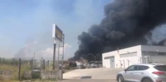 Battipaglia, rogo di ecoballe. Disposta evacuazione edifici adiacenti
