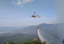 Brucia il Monte Tubenna, mezzi aerei in azione