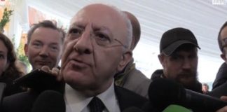 De Luca contro il governo: “Daspo ai commercialisti è intollerabile. Non sono hooligans”