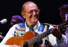 San Matteo con Renzo Arbore in Piazza della Concordia