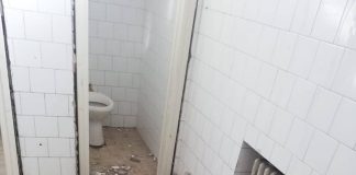 Da Vinci – Genovesi, crolla il tetto di un bagno. L’Uds protesta