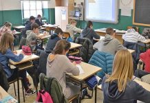 Il Tar di Salerno dichiara l’illegittimità di una classe. Il motivo? Troppi alunni