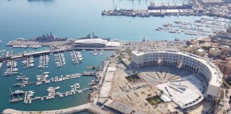 Crescent: simbolo di salernitanità o mostruosità assoluta?