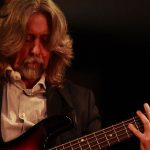 Guido Guglielminetti: parte stasera il mini – tour di presentazione del libro “Essere… Basso”