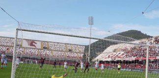 Salernitana, l’Arechi è ancora un tabù. Il Perugia acciuffa il pari in extremis