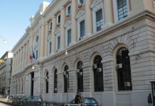 Abusi e maltrattamenti su minore: tra gli indagati i genitori e il fratellastro