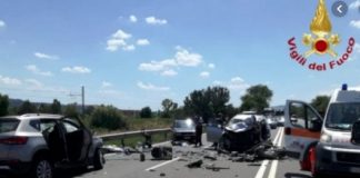 Ruba il SUV della madre e si schianta contro un’altra auto: 13enne in gravi condizioni