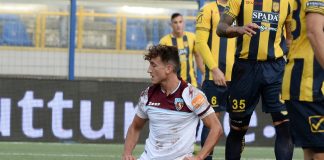 Salernitana, troppo poco per un derby: le Vespe pungono e vincono con merito