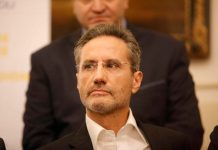 Regionali. FI spaccata, Caldoro ancora in bilico. Ex Dc a sostegno di De Luca