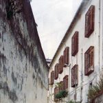 Edifici Mondo, l’abbandono e le promesse. Lambiase smentisce il Comune