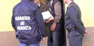 Droga spedita tramite l’ufficio postale: arrestati mittente e destinatario