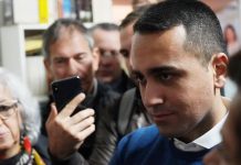 Di Maio a Salerno: “De Luca ci corteggia ma lo combatteremo”