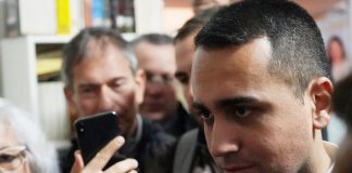 Di Maio a Salerno: “De Luca ci corteggia ma lo combatteremo”