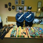 50enne cilentano denunciato: in casa aveva un arsenale