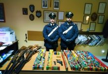 50enne cilentano denunciato: in casa aveva un arsenale