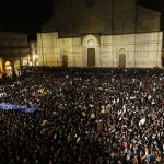 L’alba rossa di una nuova marea