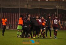Pazza Salernitana, 3-2 al Crotone in extremis: Jallow contro la Curva