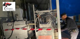 Polla, colorificio sversava rifiuti nel Tanagro. Forestale sequestra impianti