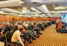 M5s, la rivolta degli attivisti campani. Fico: “Preferite l’opposizione a vita?”