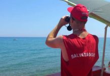 Il caso degli studenti-bagnini a nero: turni di 50 ore e niente ferie