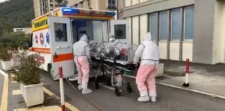 Campania: indice Rt sale a 1.5, picco di sintomatici. AstraZeneca, vaccinazione regolare