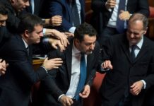 Gregoretti, il capitano impigliato nella rete