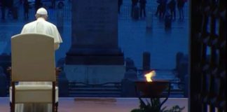 “Nessuno si salva da solo”. Il messaggio di speranza di Papa Francesco