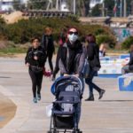 Variante Delta, il monito degli esperti. Contagi calano di un terzo, Campania verso il bianco