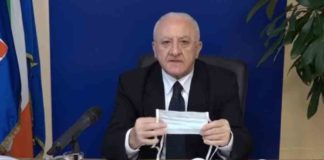 De Luca: “Picco nella prima settimana di aprile. Non è tempo per i dibattiti”