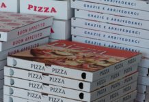 Ristorazione, riprendono le consegne a domicilio. Riaprono cartolerie e librerie