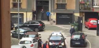 Salerno, si lancia dal balcone di casa: tragedia in Via Freda