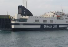 Sbarcati al porto di Salerno 96 passeggeri italiani di rientro da Tunisi: nessun caso a bordo