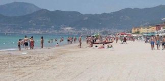 Campania, da oggi aperti stabilimenti balneari e spiagge libere