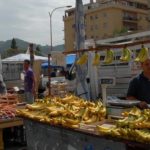 Campania, riaprono i mercati. Attività sportiva anche nei parchi