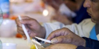 Mezzogiorno, allarme nuovi poveri. In 4 mln chiederanno aiuto per Natale