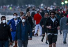 De Luca al Prefetto: “Un piano contro gli assembramenti”. Dal Viminale: “Chiudere aree pubbliche”