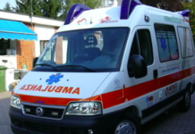 Tragedia alla zona industriale di Salerno: operaio cade dal tetto e muore