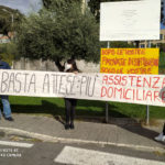 Protesta all’Ospedale di Salerno. Cittadini, medici e infermieri in presidio