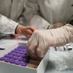 Pressione sugli ospedali ma la curva cala. Scuola, infanzia e primaria verso la riapertura