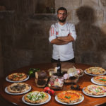 Tra una pizza stellata e un “Apemontano”: a Caggiano riapre “Le Grotticelle”