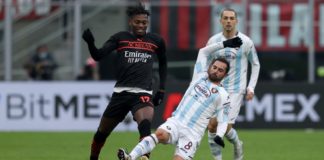 Altro che luci, a San Siro il buio è totale